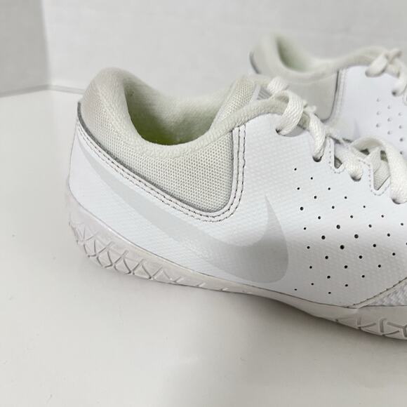 Nike Cheer Sideline IV White 943789-100 Youth PS 1Y Girls Cheer Shoes /Sneakers - Picture 2 of 11